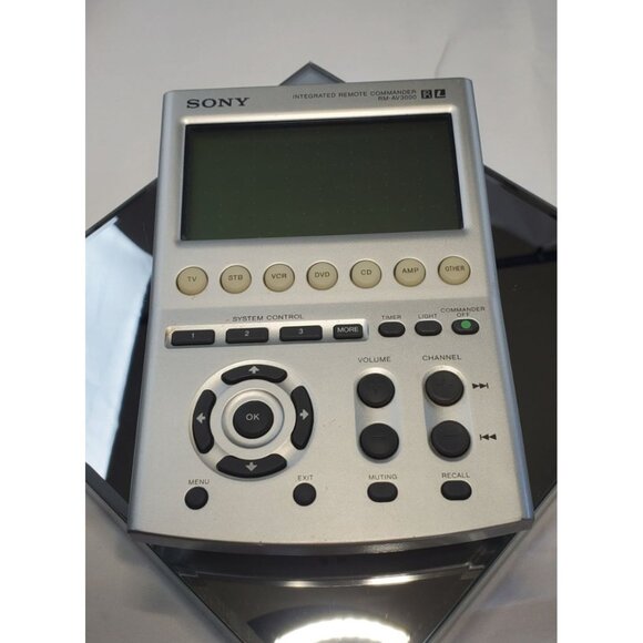 SONY Integrated Remote Commander Control RM-AV3000 - Tested & Working - Picture 1 of 8